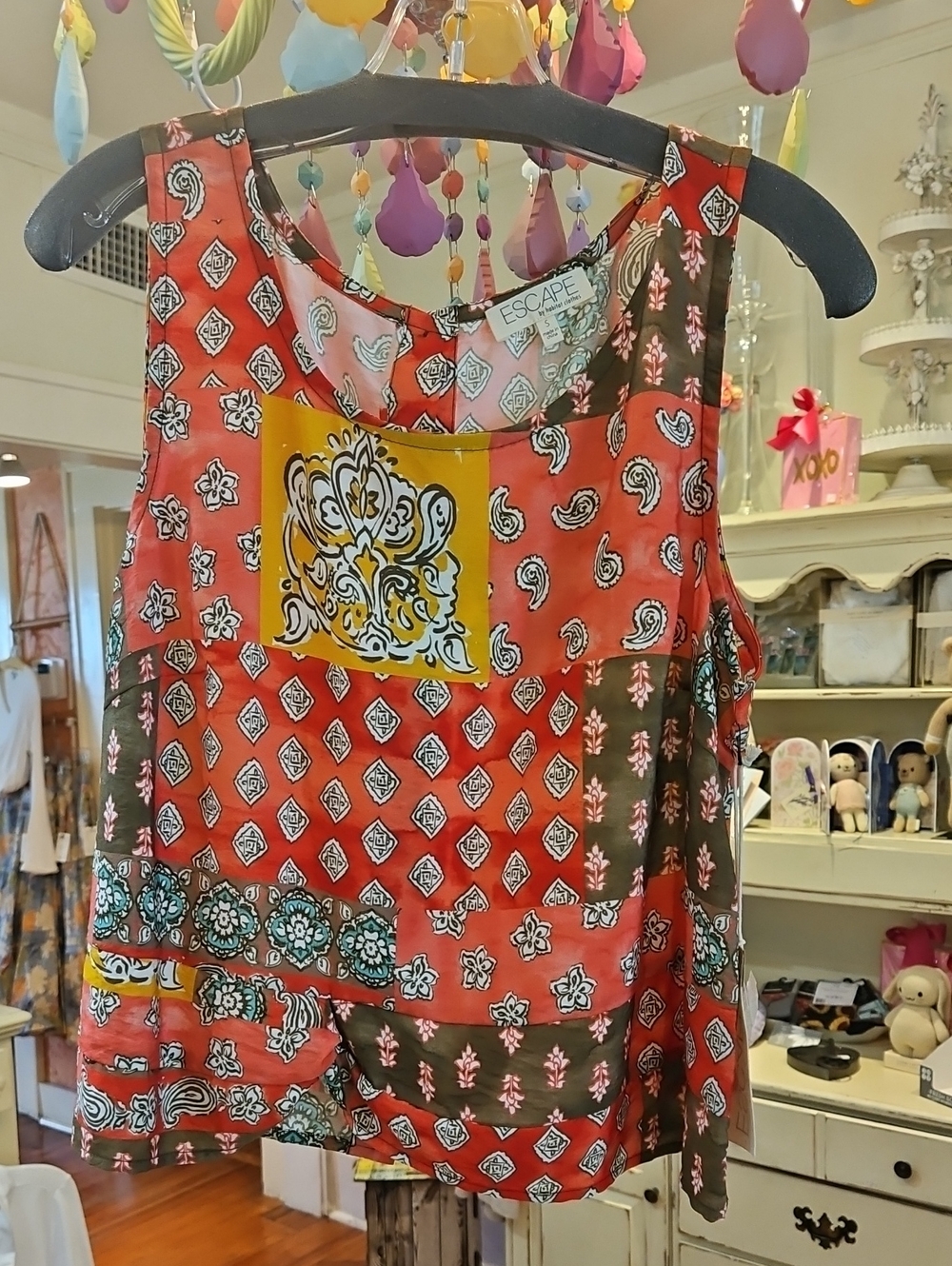 Escspe Tank Top